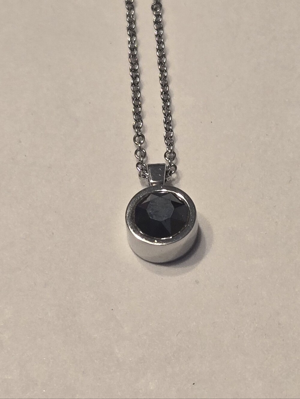 Swatch - Crystal Soul Stainless Steel Necklace - Picture 14 of 16